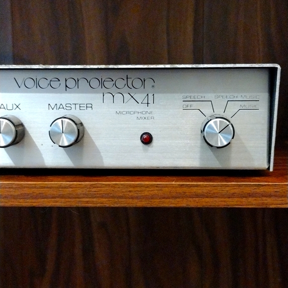 VINTAGE Lectrosonics, Inc. MX-41 voice protector microphone mixer - Picture 3 of 4